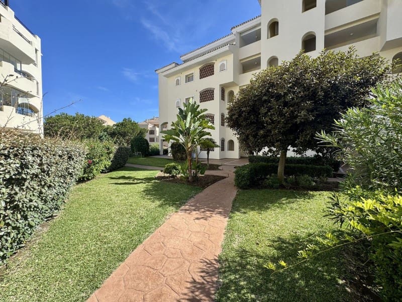3 slaapkamer Appartement te koop in Elviria met zwembad garage - € 849.000 (Ref: 9574974)