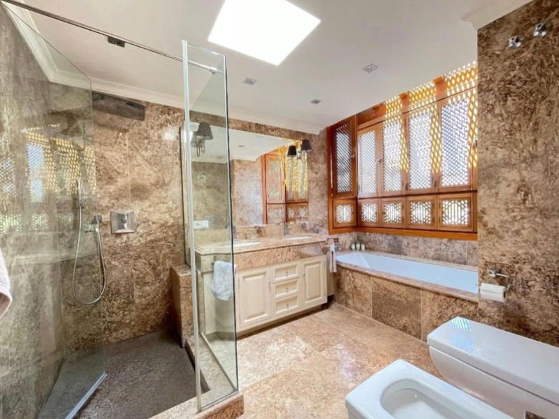 Chalet de 4 habitaciones en New Golden Mile en venta con piscina - 1.800.000 € (Ref: 9574980)