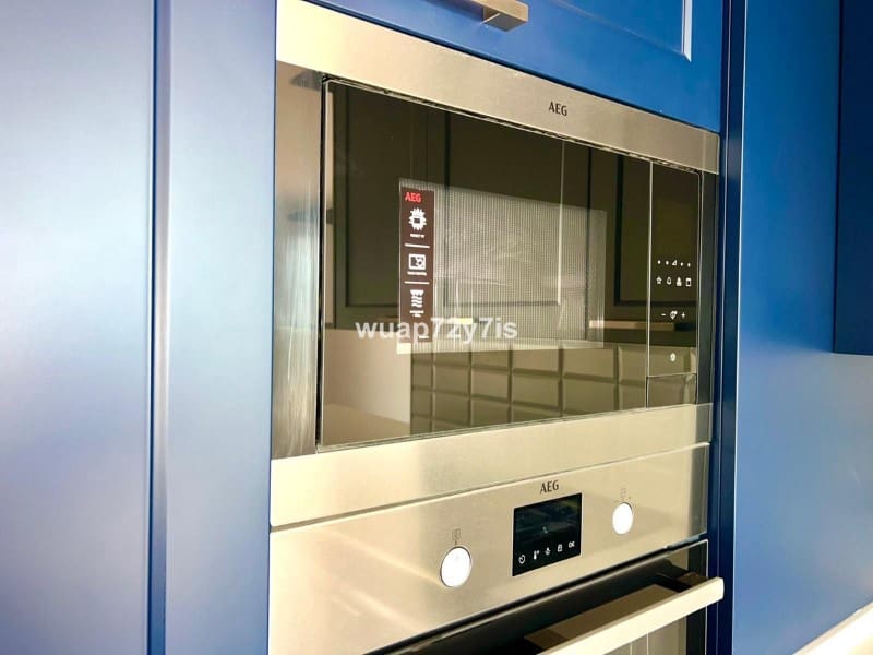 5 Zimmer Villa zu verkaufen in Estepona mit Pool - 1.200.000 € (Ref: 9574981)