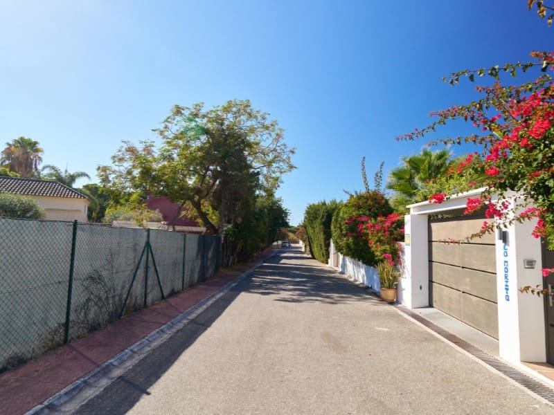 Landgrundstück zu verkaufen in Marbesa - 890.000 € (Ref: 9574989)