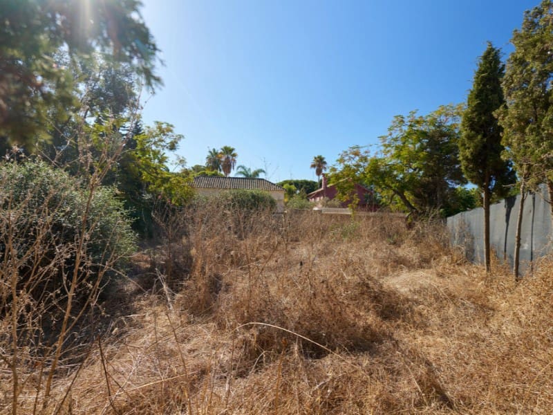 Landgrundstück zu verkaufen in Marbesa - 890.000 € (Ref: 9574989)