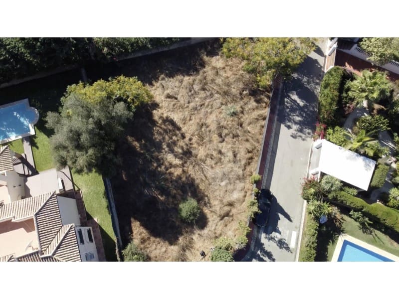 Landgrundstück zu verkaufen in Marbesa - 890.000 € (Ref: 9574989)