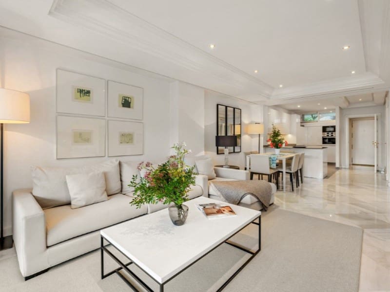 2 bedroom Apartment for sale in Marbella with pool - € 1,210,000 (Ref: 9574990)