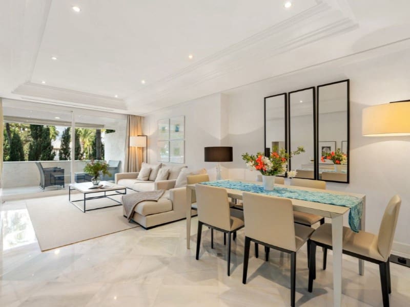 2 bedroom Apartment for sale in Marbella with pool - € 1,210,000 (Ref: 9574990)