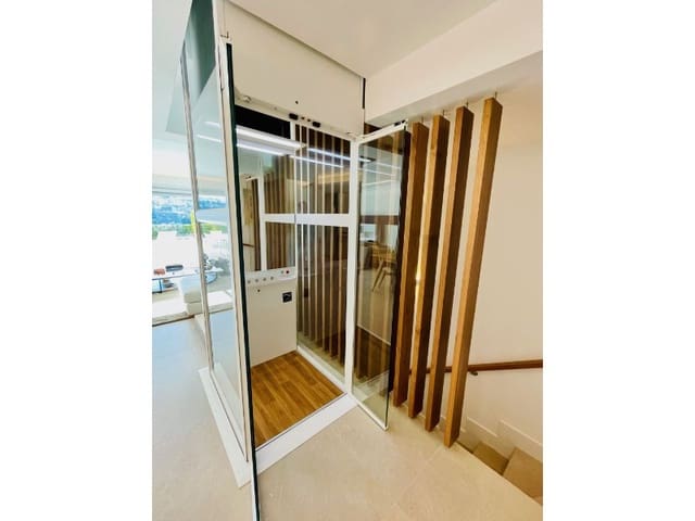 3 makuuhuone Omakotitalo myytävänä paikassa La Cala Golf - Lagar Martell, Mijas mukana uima-altaan 
autotalli - 710 000 € (Ref: 9574997)