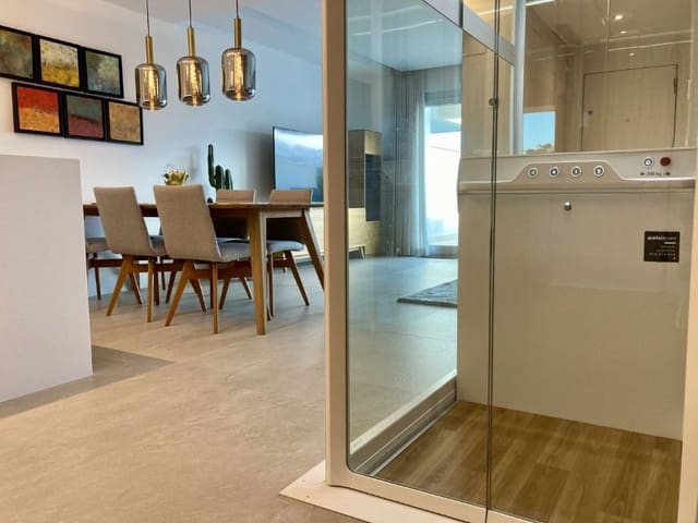 3 makuuhuone Omakotitalo myytävänä paikassa La Cala Golf - Lagar Martell, Mijas mukana uima-altaan 
autotalli - 710 000 € (Ref: 9574997)