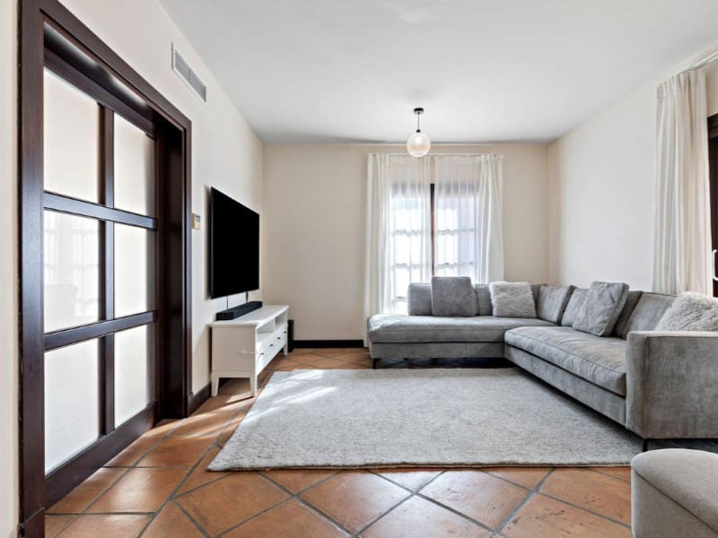 4 chambre Villa/Maison à vendre à Benahavis avec piscine - 525 000 € (Ref: 9574998)