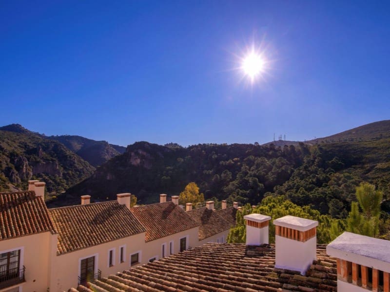 4 chambre Villa/Maison à vendre à Benahavis avec piscine - 525 000 € (Ref: 9574998)