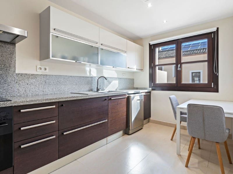 4 chambre Villa/Maison à vendre à Benahavis avec piscine - 525 000 € (Ref: 9574998)