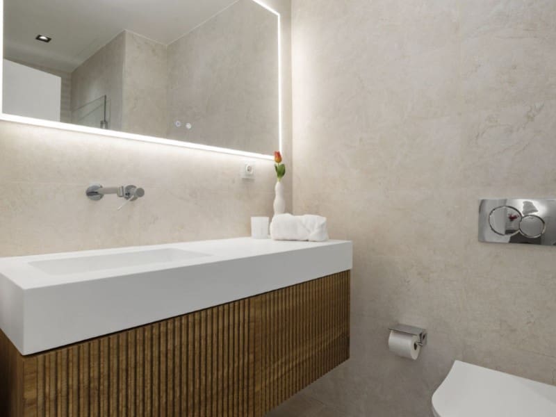 5 slaapkamer Appartement te koop in Nueva Andalucia met zwembad - € 1.895.000 (Ref: 9576437)