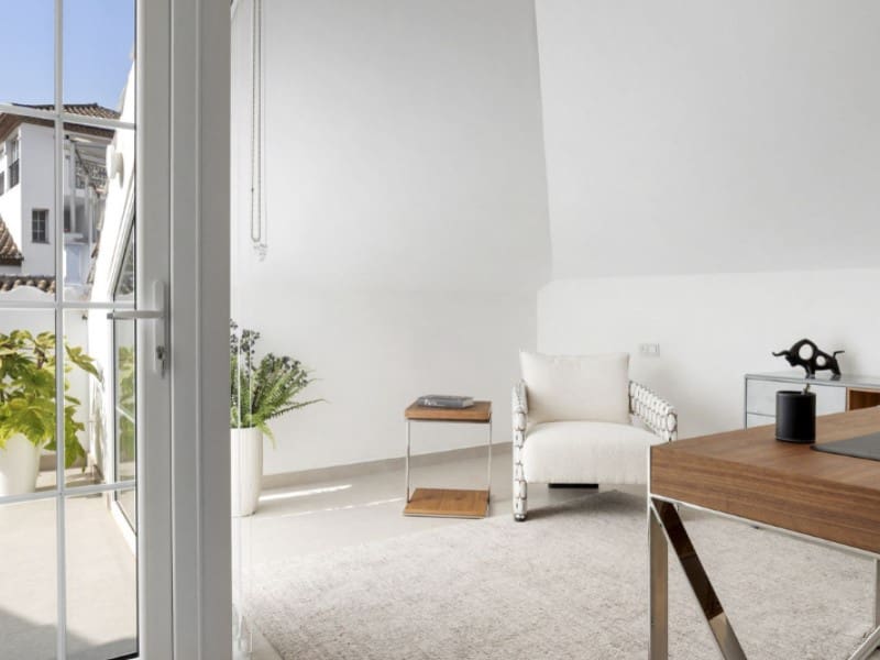 5 slaapkamer Appartement te koop in Nueva Andalucia met zwembad - € 1.895.000 (Ref: 9576437)