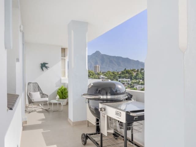 5 quarto Apartamento para venda em Nueva Andalucía Centro, Marbella com piscina - 1 895 000 € (Ref: 9576437)