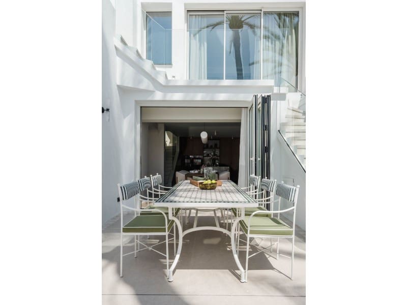 3 sypialnia Willa na sprzedaż w Golden Mile z basenem garażem - 5 995 000 € (Ref: 9576438)