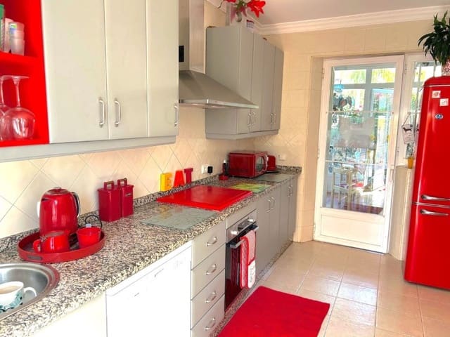 3 camera da letto Villa in vendita in Elviria, Marbella con piscina - 695.000 € (Rif: 9576443)