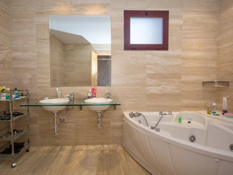 4 soveværelse Lejlighed til salg i New Golden Mile med swimmingpool - € 845.000 (Ref: 9576446)