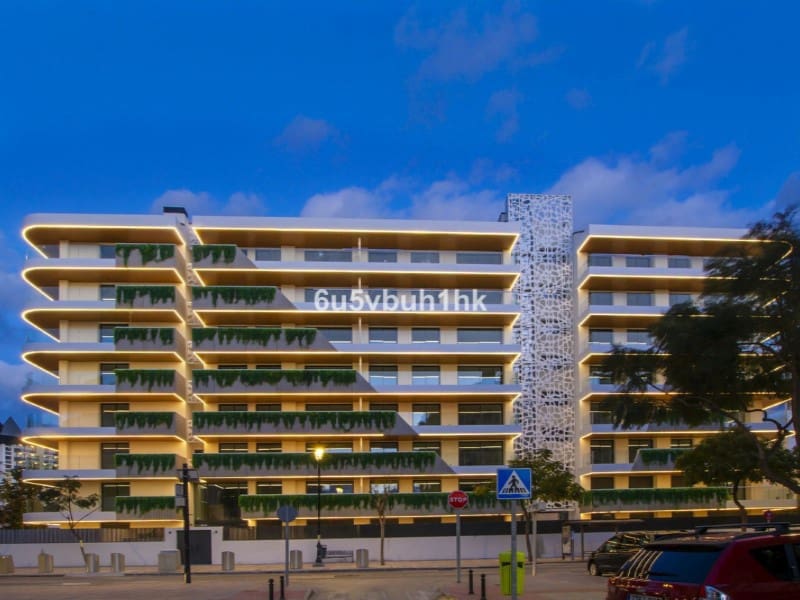 2 soverom Leilighet til salgs i Fuengirola med svømmebasseng - € 695 000 (Ref: 9576448)