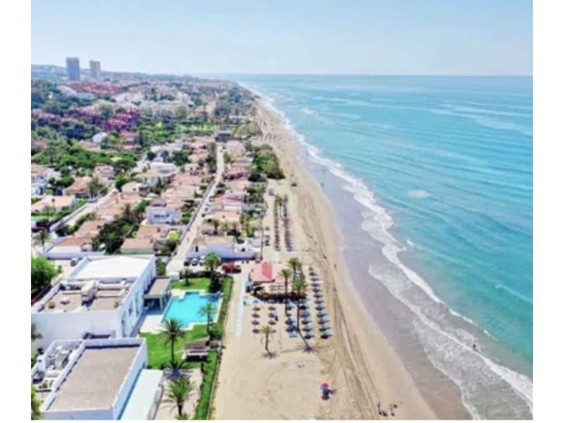 3 makuuhuone Huoneisto myytävänä paikassa Marbella mukana uima-altaan - 780 000 € (Ref: 9576449)