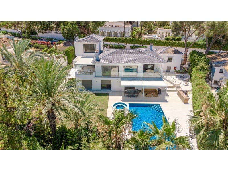 7 bedroom Villa for sale in Marbella - € 3,550,000 (Ref: 9576450)
