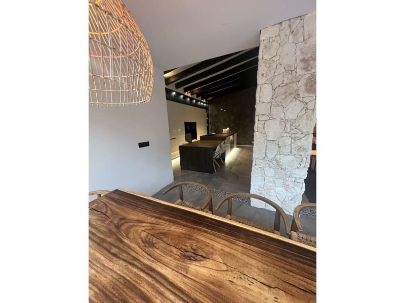 Chalet de 4 habitaciones en Nueva Andalucia en venta con piscina - 1.795.000 € (Ref: 9576451)