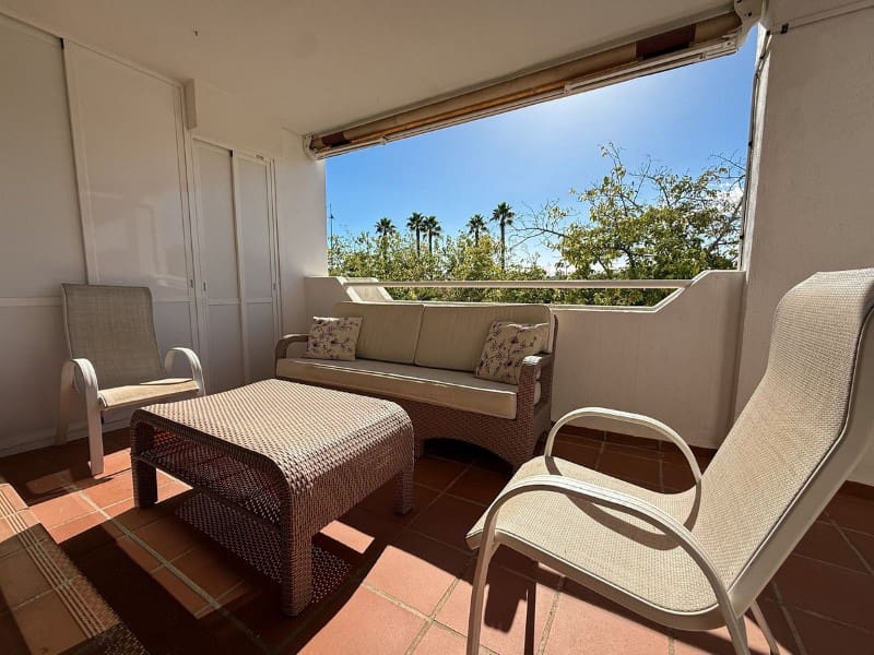 3 quarto Apartamento para venda em San Pedro de Alcantara com piscina garagem - 650 000 € (Ref: 9576452)