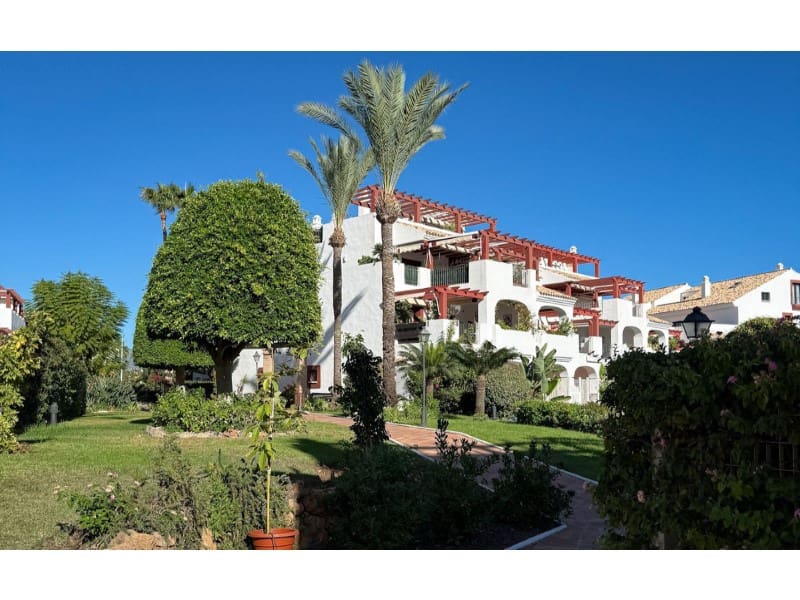 3 quarto Apartamento para venda em San Pedro de Alcantara com piscina garagem - 650 000 € (Ref: 9576452)