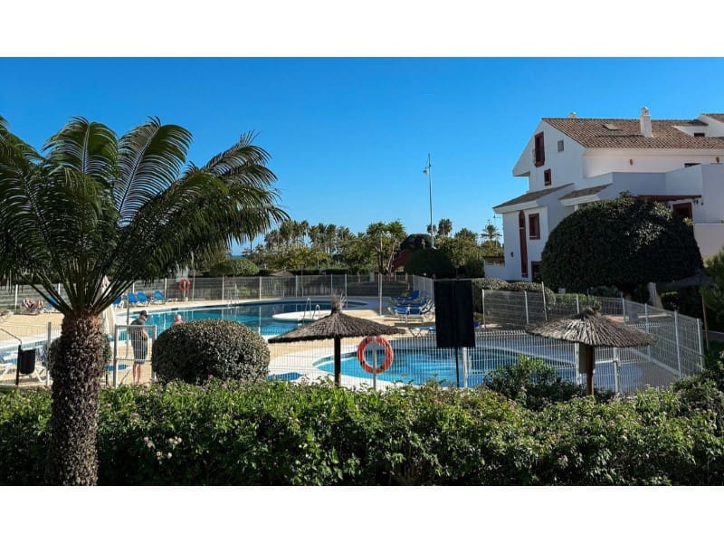 3 quarto Apartamento para venda em San Pedro de Alcantara com piscina garagem - 650 000 € (Ref: 9576452)