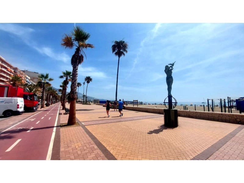 Local Commercial à vendre à Fuengirola avec garage - 550 000 € (Ref: 9576453)
