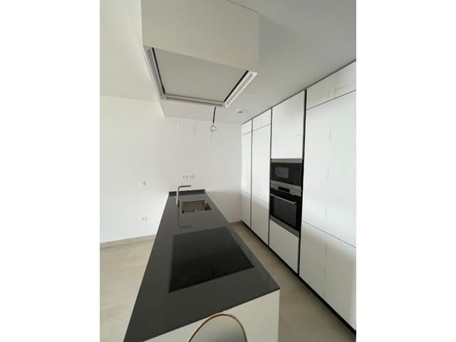 2 Zimmer Apartment zu verkaufen in Las Gaviotas  - Carvajal, Fuengirola mit Pool - 710.000 € (Ref: 9576454)