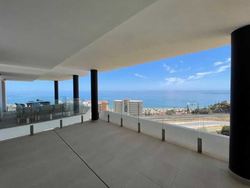 2 Zimmer Apartment zu verkaufen in Fuengirola mit Pool - 710.000 € (Ref: 9576454)