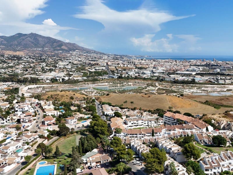 Chalet de 3 habitaciones en Mijas en venta con piscina - 699.000 € (Ref: 9576457)