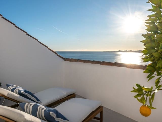 3 makuuhuone Huoneisto myytävänä paikassa Zona Centro Comercial Torrequebrada, Benalmádena mukana uima-altaan 
autotalli - 840 000 € (Ref: 9576458)