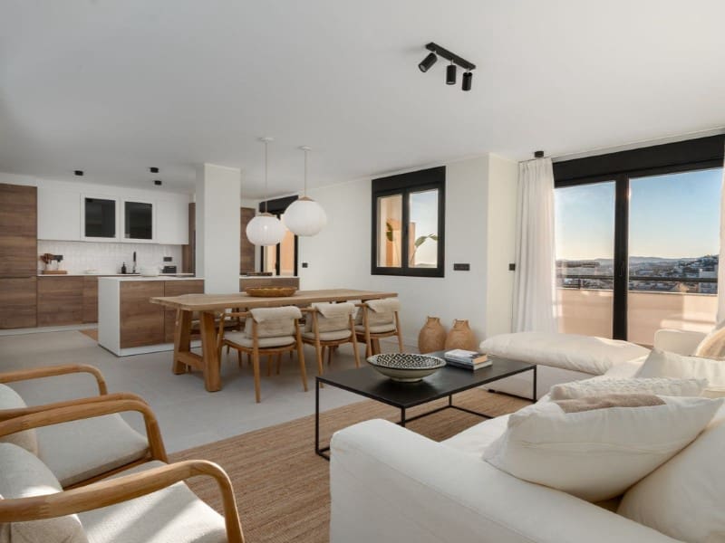 3 makuuhuone Huoneisto myytävänä paikassa Torrequebrada mukana uima-altaan 
autotalli - 840 000 € (Ref: 9576458)