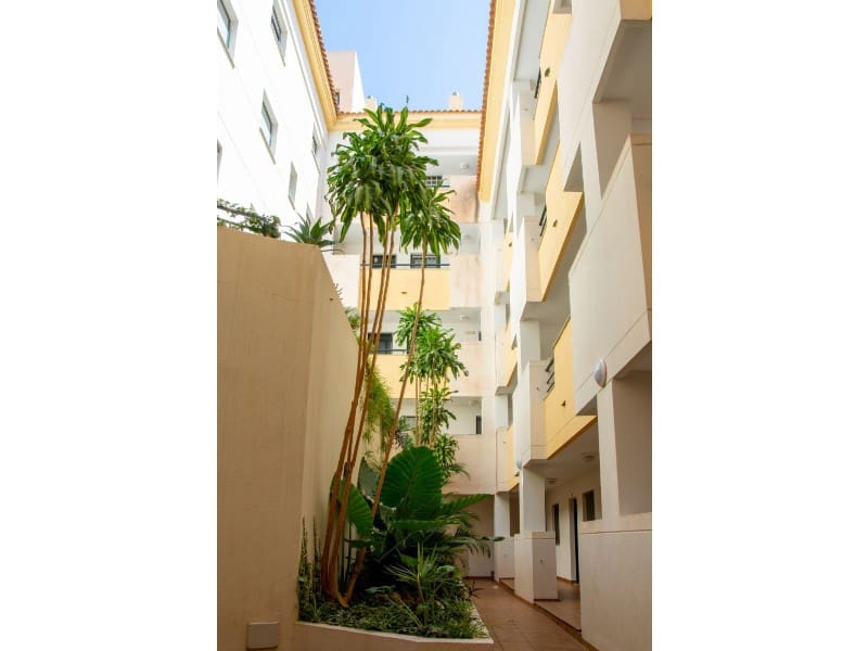 3 makuuhuone Huoneisto myytävänä paikassa Torrequebrada mukana uima-altaan 
autotalli - 840 000 € (Ref: 9576458)