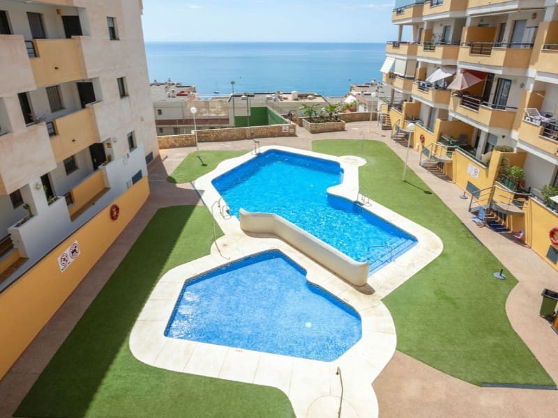 3 makuuhuone Huoneisto myytävänä paikassa Torrequebrada mukana uima-altaan 
autotalli - 840 000 € (Ref: 9576458)