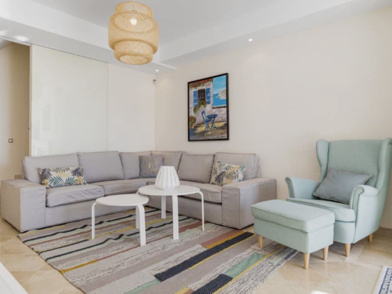 4 bedroom Apartment for sale in Nueva Andalucia with pool - € 725,000 (Ref: 9576460)