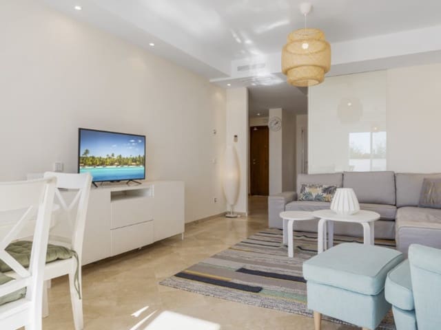 4 chambre Appartement à vendre à Los Naranjos, Marbella avec piscine - 725 000 € (Ref: 9576460)