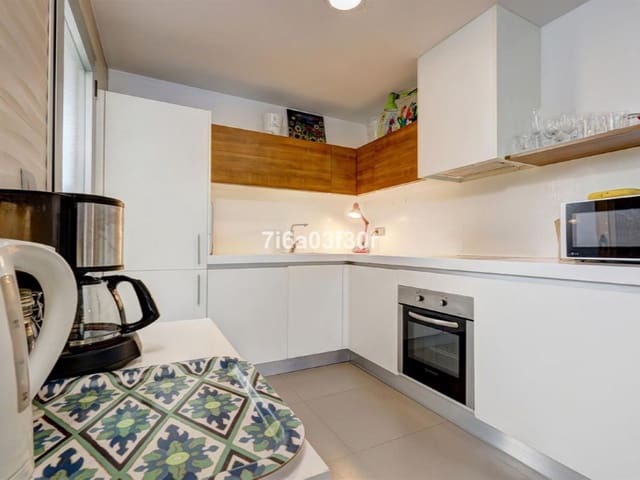 3 sovrum Lägenhet till salu i Nueva Alcántara, Marbella med pool - 649 000 € (Ref: 9576462)