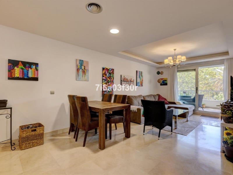 Apartamento de 3 habitaciones en San Pedro de Alcantara en venta con piscina - 649.000 € (Ref: 9576462)