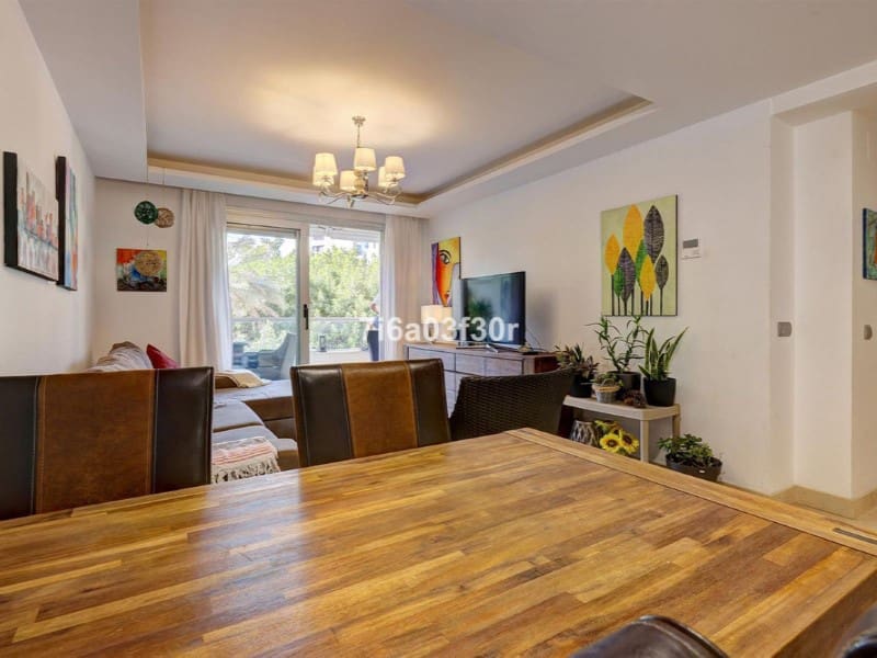 Apartamento de 3 habitaciones en San Pedro de Alcantara en venta con piscina - 649.000 € (Ref: 9576462)