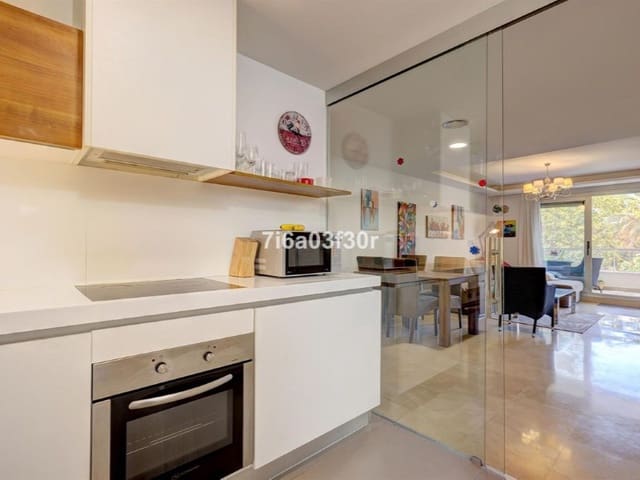 3 sovrum Lägenhet till salu i Nueva Alcántara, Marbella med pool - 649 000 € (Ref: 9576462)