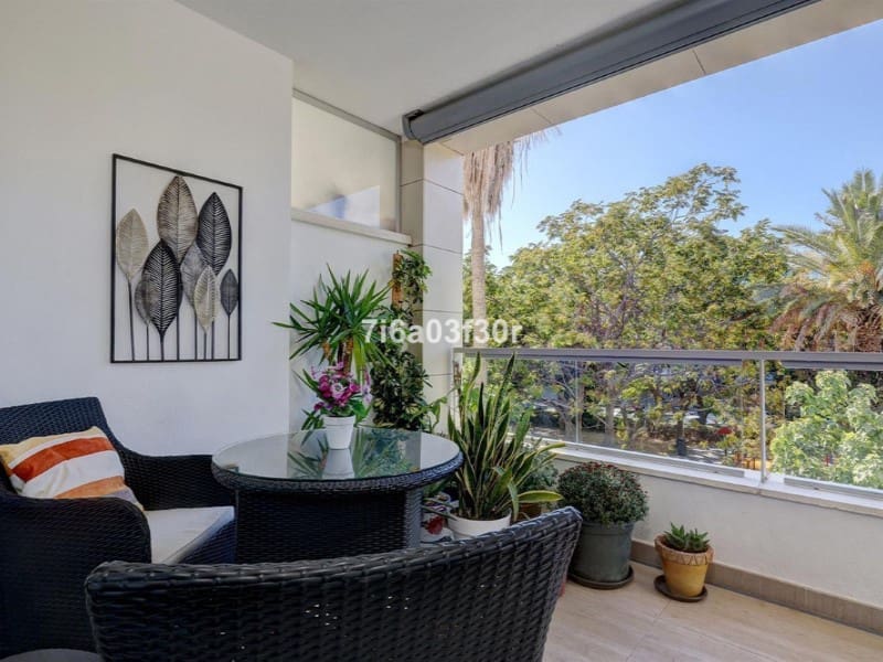 Apartamento de 3 habitaciones en San Pedro de Alcantara en venta con piscina - 649.000 € (Ref: 9576462)