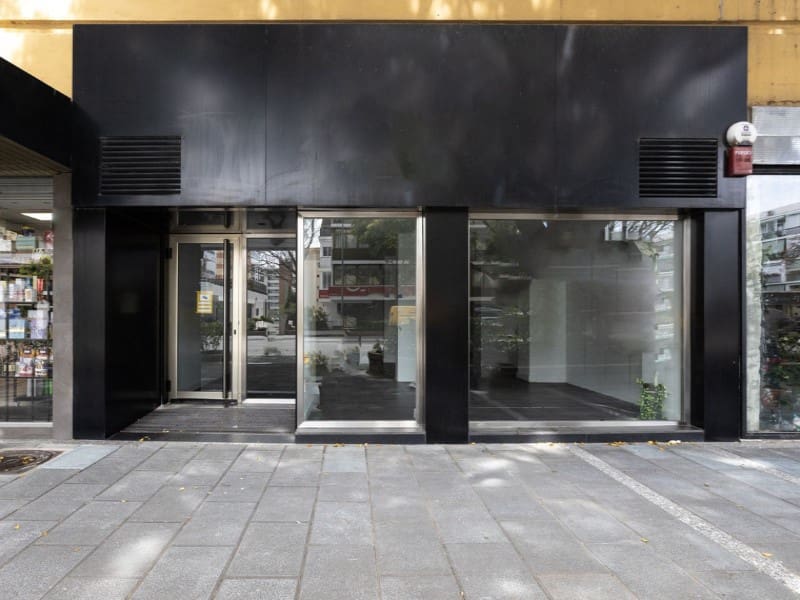 Kommersiell til salgs i Marbella - € 675 000 (Ref: 9576465)