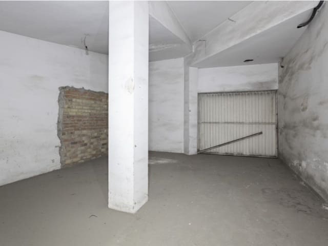 Kommersiell til salgs i Playa de Fontanilla, Marbella - € 1 550 000 (Ref: 9576466)