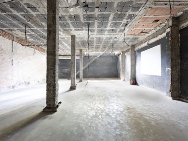 Kommersiell til salgs i Playa de Fontanilla, Marbella - € 1 550 000 (Ref: 9576466)