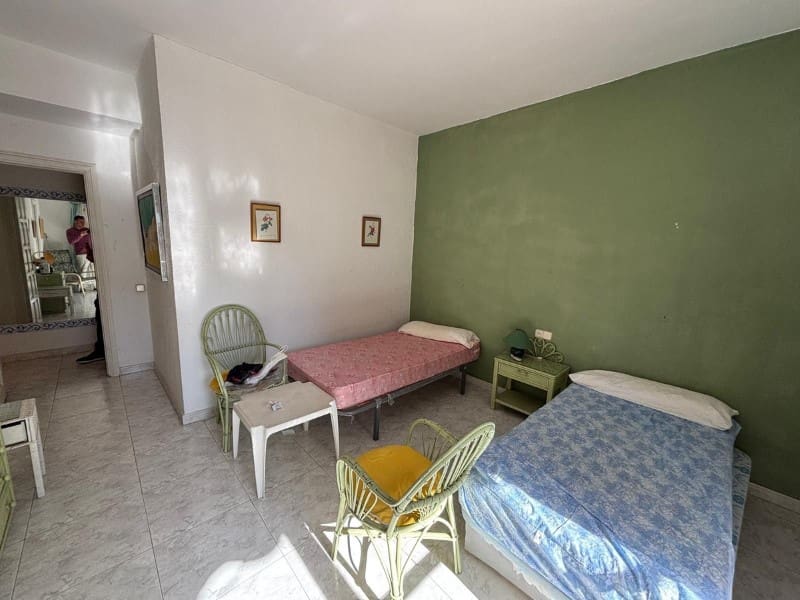 3 bedroom Apartment for sale in Nueva Andalucia with pool garage - € 895,000 (Ref: 9576468)