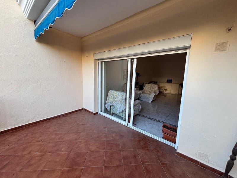 3 bedroom Apartment for sale in Nueva Andalucia with pool garage - € 895,000 (Ref: 9576468)