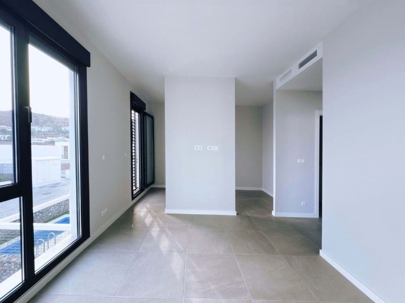 4 chambre Villa/Maison à vendre à Riviera del Sol avec piscine - 599 000 € (Ref: 9576471)