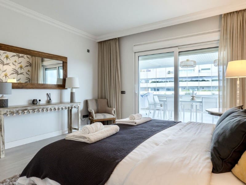 3 sovrum Lägenhet till salu i Puerto Banus med pool garage - 2 500 000 € (Ref: 9576472)