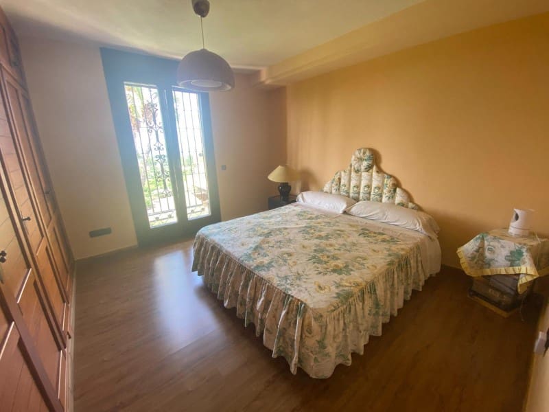 4 chambre Villa/Maison à vendre à Estepona avec piscine - 2 450 000 € (Ref: 9576474)