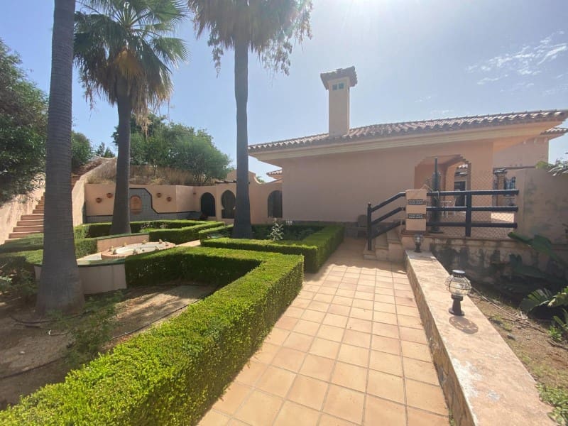4 chambre Villa/Maison à vendre à Estepona avec piscine - 2 450 000 € (Ref: 9576474)